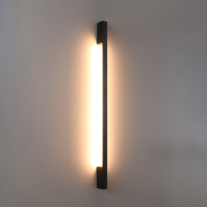 Aplică de perete Thoro colectia Sappo LED 4 x 6,5 x 120 cm, negru_TH.201
